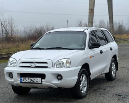 Белый Хендай Санта Фе, объемом двигателя 2 л и пробегом 280 тыс. км за 5700 $, фото 1 на Automoto.ua