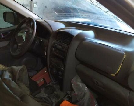 Белый Хендай Санта Фе, объемом двигателя 1.99 л и пробегом 140 тыс. км за 2500 $, фото 3 на Automoto.ua