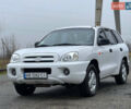 Білий Хендай Санта Фе, об'ємом двигуна 1.99 л та пробігом 280 тис. км за 5700 $, фото 1 на Automoto.ua
