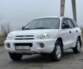 Белый Хендай Санта Фе, объемом двигателя 2 л и пробегом 280 тыс. км за 5700 $, фото 2 на Automoto.ua
