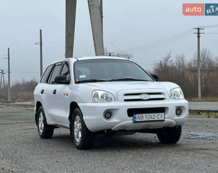 Білий Хендай Санта Фе, об'ємом двигуна 1.99 л та пробігом 280 тис. км за 5700 $, фото 3 на Automoto.ua