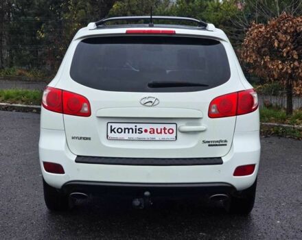Белый Хендай Санта Фе, объемом двигателя 2.19 л и пробегом 269 тыс. км за 8999 $, фото 8 на Automoto.ua