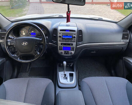 Білий Хендай Санта Фе, об'ємом двигуна 2.2 л та пробігом 162 тис. км за 11400 $, фото 13 на Automoto.ua