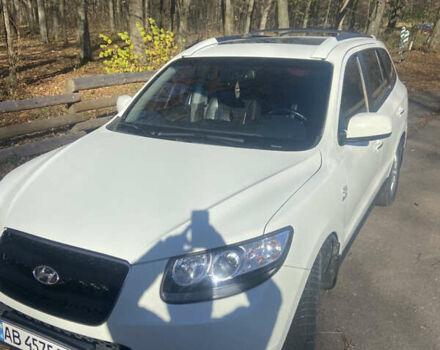 Білий Хендай Санта Фе, об'ємом двигуна 2.66 л та пробігом 250 тис. км за 9200 $, фото 1 на Automoto.ua