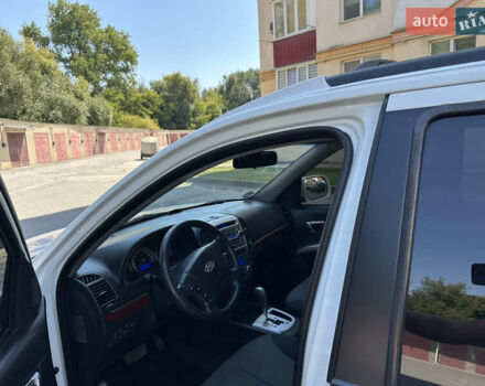 Белый Хендай Санта Фе, объемом двигателя 2.2 л и пробегом 181 тыс. км за 10800 $, фото 46 на Automoto.ua