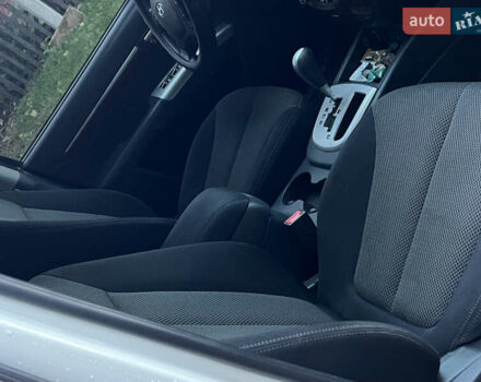 Белый Хендай Санта Фе, объемом двигателя 2.7 л и пробегом 176 тыс. км за 10100 $, фото 8 на Automoto.ua