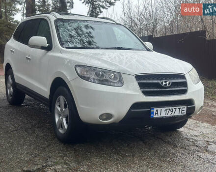 Белый Хендай Санта Фе, объемом двигателя 2.66 л и пробегом 140 тыс. км за 8700 $, фото 2 на Automoto.ua