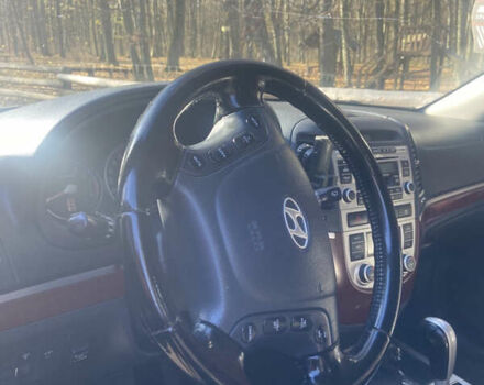 Білий Хендай Санта Фе, об'ємом двигуна 2.66 л та пробігом 250 тис. км за 9200 $, фото 7 на Automoto.ua