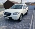 Белый Хендай Санта Фе, объемом двигателя 2.7 л и пробегом 209 тыс. км за 9999 $, фото 1 на Automoto.ua