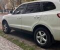 Белый Хендай Санта Фе, объемом двигателя 2.7 л и пробегом 248 тыс. км за 8900 $, фото 2 на Automoto.ua