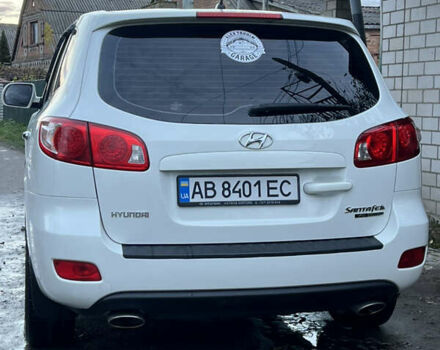 Белый Хендай Санта Фе, объемом двигателя 2.7 л и пробегом 176 тыс. км за 10100 $, фото 3 на Automoto.ua