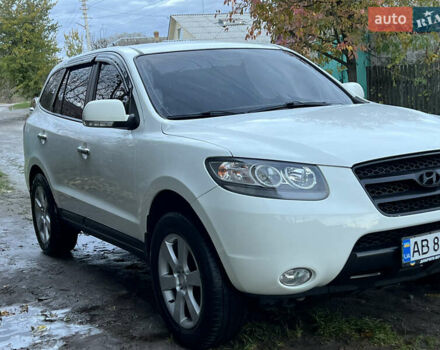 Белый Хендай Санта Фе, объемом двигателя 2.7 л и пробегом 176 тыс. км за 10100 $, фото 4 на Automoto.ua
