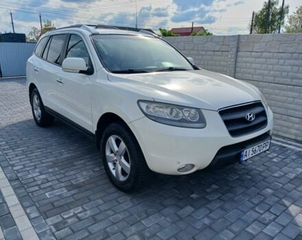Белый Хендай Санта Фе, объемом двигателя 2.7 л и пробегом 209 тыс. км за 9999 $, фото 1 на Automoto.ua