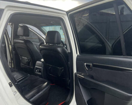 Білий Хендай Санта Фе, об'ємом двигуна 2.2 л та пробігом 259 тис. км за 11000 $, фото 12 на Automoto.ua