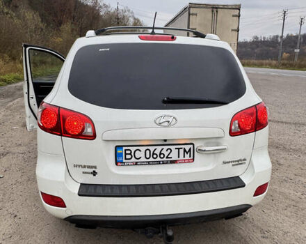 Белый Хендай Санта Фе, объемом двигателя 2.2 л и пробегом 265 тыс. км за 9500 $, фото 3 на Automoto.ua