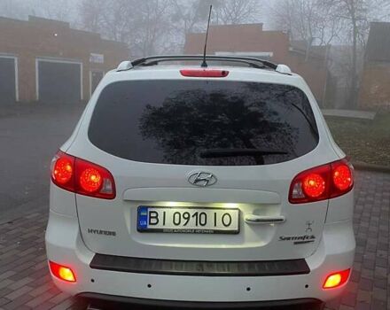 Белый Хендай Санта Фе, объемом двигателя 2.19 л и пробегом 290 тыс. км за 10700 $, фото 1 на Automoto.ua