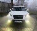Белый Хендай Санта Фе, объемом двигателя 2.19 л и пробегом 290 тыс. км за 10700 $, фото 1 на Automoto.ua