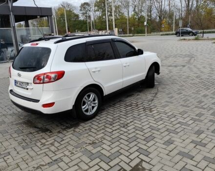 Белый Хендай Санта Фе, объемом двигателя 2.4 л и пробегом 200 тыс. км за 8300 $, фото 2 на Automoto.ua