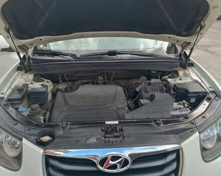 Белый Хендай Санта Фе, объемом двигателя 2.2 л и пробегом 293 тыс. км за 12300 $, фото 23 на Automoto.ua