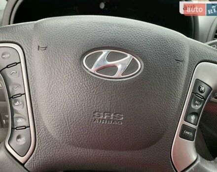 Білий Хендай Санта Фе, об'ємом двигуна 2.2 л та пробігом 201 тис. км за 13300 $, фото 13 на Automoto.ua
