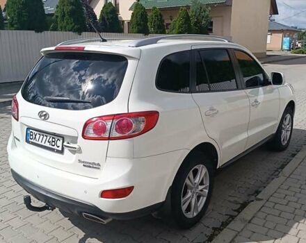 Белый Хендай Санта Фе, объемом двигателя 2.2 л и пробегом 293 тыс. км за 12300 $, фото 7 на Automoto.ua