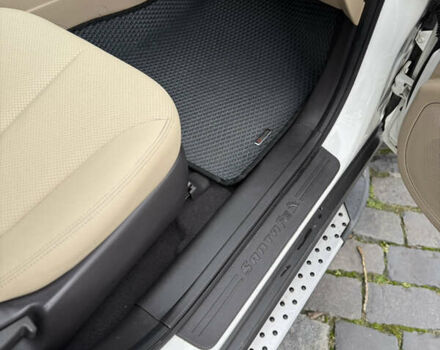 Білий Хендай Санта Фе, об'ємом двигуна 2.4 л та пробігом 98 тис. км за 13500 $, фото 34 на Automoto.ua