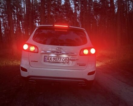 Белый Хендай Санта Фе, объемом двигателя 2.2 л и пробегом 240 тыс. км за 13500 $, фото 6 на Automoto.ua