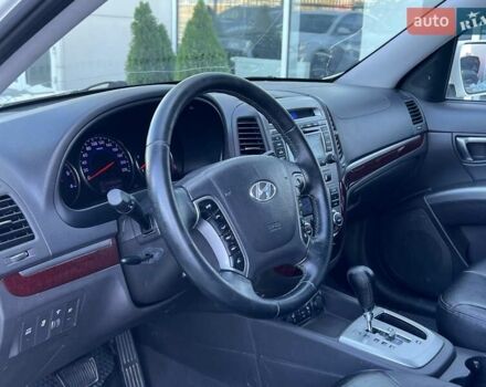 Білий Хендай Санта Фе, об'ємом двигуна 2 л та пробігом 334 тис. км за 11300 $, фото 23 на Automoto.ua