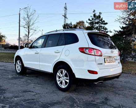 Белый Хендай Санта Фе, объемом двигателя 2.2 л и пробегом 67 тыс. км за 14999 $, фото 13 на Automoto.ua