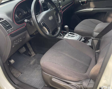 Хендай Санта Фе 2011 в Виннице на Automoto.ua Белый Хендай Санта Фе, объемом двигателя 2.2 л и пробегом 285 тыс. км за 13200 $, фото 12 на Automoto.ua