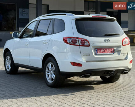 Белый Хендай Санта Фе, объемом двигателя 2.2 л и пробегом 194 тыс. км за 11750 $, фото 10 на Automoto.ua