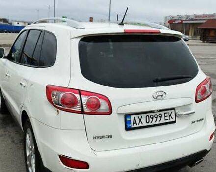 Белый Хендай Санта Фе, объемом двигателя 2.36 л и пробегом 230 тыс. км за 8600 $, фото 1 на Automoto.ua