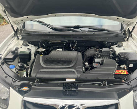 Білий Хендай Санта Фе, об'ємом двигуна 2.2 л та пробігом 178 тис. км за 13499 $, фото 30 на Automoto.ua