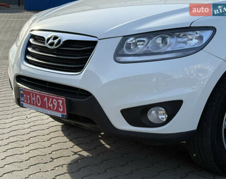 Белый Хендай Санта Фе, объемом двигателя 2.2 л и пробегом 194 тыс. км за 10999 $, фото 15 на Automoto.ua