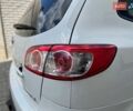 Білий Хендай Санта Фе, об'ємом двигуна 2.4 л та пробігом 176 тис. км за 12500 $, фото 13 на Automoto.ua