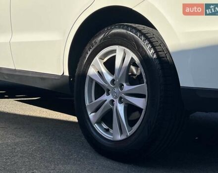 Білий Хендай Санта Фе, об'ємом двигуна 2 л та пробігом 334 тис. км за 11300 $, фото 20 на Automoto.ua