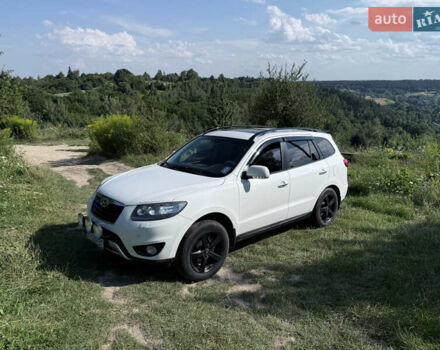 Хендай Санта Фе 2011 в Кременце на Automoto.ua Белый Хендай Санта Фе, объемом двигателя 2.2 л и пробегом 263 тыс. км за 12600 $, фото 9 на Automoto.ua