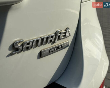 Белый Хендай Санта Фе, объемом двигателя 2.2 л и пробегом 194 тыс. км за 10999 $, фото 24 на Automoto.ua