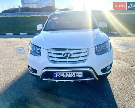 Белый Хендай Санта Фе, объемом двигателя 2.36 л и пробегом 148 тыс. км за 12500 $, фото 1 на Automoto.ua