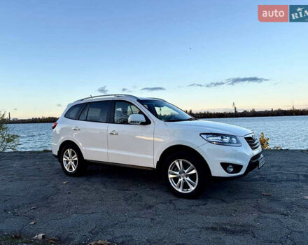 Белый Хендай Санта Фе, объемом двигателя 2.2 л и пробегом 67 тыс. км за 14999 $, фото 4 на Automoto.ua