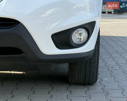 Білий Хендай Санта Фе, об'ємом двигуна 2.2 л та пробігом 196 тис. км за 10999 $, фото 18 на Automoto.ua