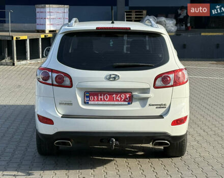 Белый Хендай Санта Фе, объемом двигателя 2.2 л и пробегом 194 тыс. км за 10999 $, фото 10 на Automoto.ua