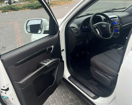 Білий Хендай Санта Фе, об'ємом двигуна 2.2 л та пробігом 178 тис. км за 13499 $, фото 8 на Automoto.ua