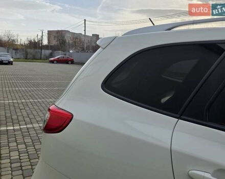 Белый Хендай Санта Фе, объемом двигателя 2.2 л и пробегом 211 тыс. км за 13850 $, фото 14 на Automoto.ua