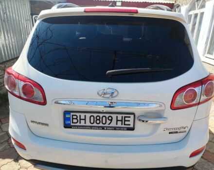 Белый Хендай Санта Фе, объемом двигателя 2.2 л и пробегом 175 тыс. км за 14700 $, фото 1 на Automoto.ua