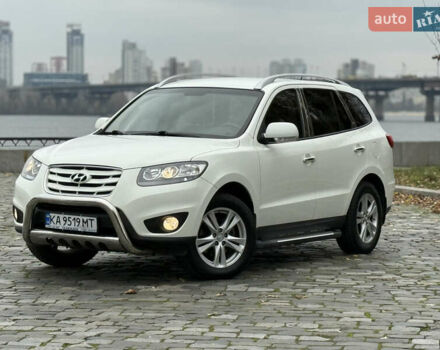 Білий Хендай Санта Фе, об'ємом двигуна 2.4 л та пробігом 98 тис. км за 13500 $, фото 4 на Automoto.ua