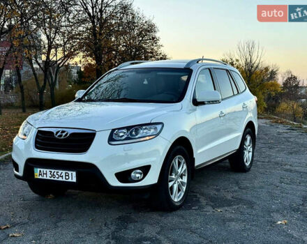 Белый Хендай Санта Фе, объемом двигателя 2.2 л и пробегом 67 тыс. км за 14999 $, фото 9 на Automoto.ua