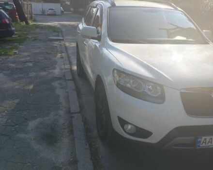 Хендай Санта Фе 2011 у Києві на Automoto.ua Білий Хендай Санта Фе, об'ємом двигуна 2.2 л та пробігом 250 тис. км за 12500 $, фото 3 на Automoto.ua