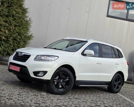 Белый Хендай Санта Фе, объемом двигателя 2.2 л и пробегом 211 тыс. км за 13850 $, фото 9 на Automoto.ua