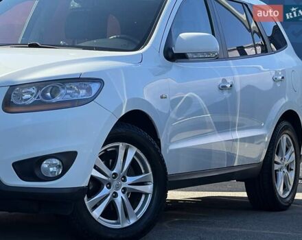Білий Хендай Санта Фе, об'ємом двигуна 2 л та пробігом 334 тис. км за 11300 $, фото 9 на Automoto.ua
